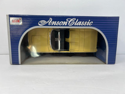 Anson Classic 1963 Ford Thunderbird 1:18 Diecast