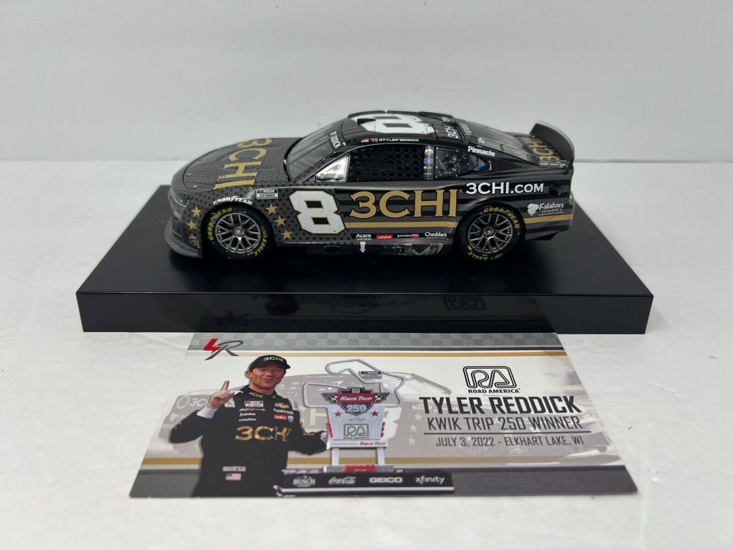 Lionel Nascar #8 Tyler Reddick 3CHI Salutes Win 2022 Camaro ZL1 1:24 Diecast