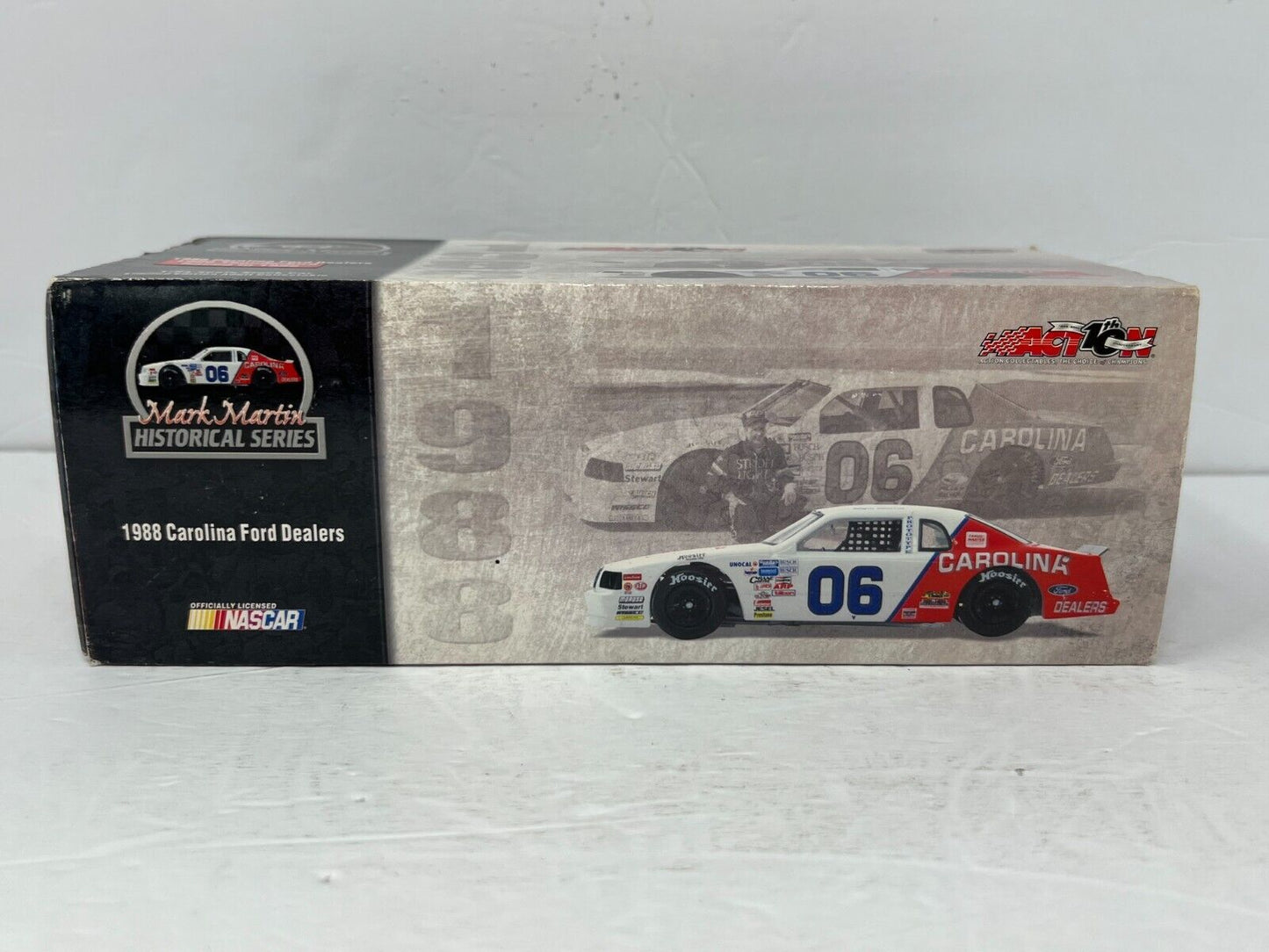 Action Nascar #6 Mark Martin Carolina 1986 Ford Thunderbird Extreme 1:24 Diecast