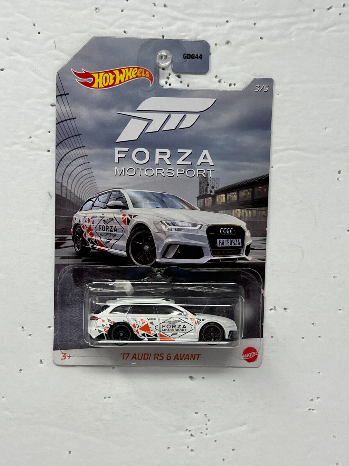 Hot Wheels Forza Motorsport 2017 Audi RS 6 Avant 1:64 Diecast V2