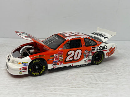 Action Nascar #20 Tony Stewart Home Depot Coca-Cola Polar Bear 2001 1:24 Diecast