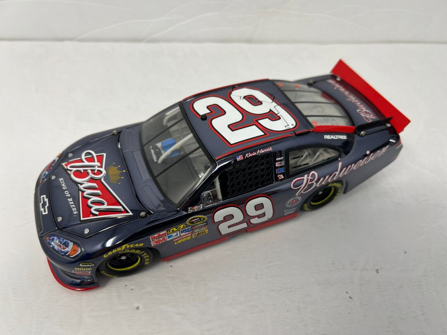 Lionel Nascar #29 Kevin Harvick Budweiser 2011 Impala Color Chrome 1:24 Diecast