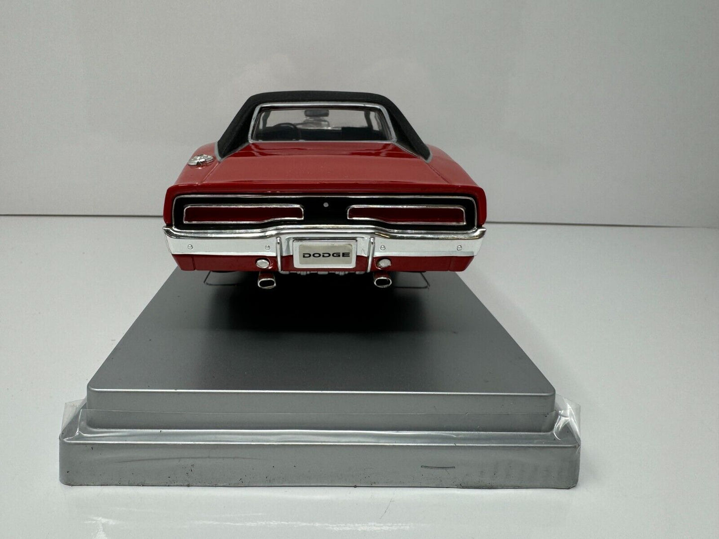 Ertl American Muscle Street Machine 1970 Dodge Charger 1:18 Diecast