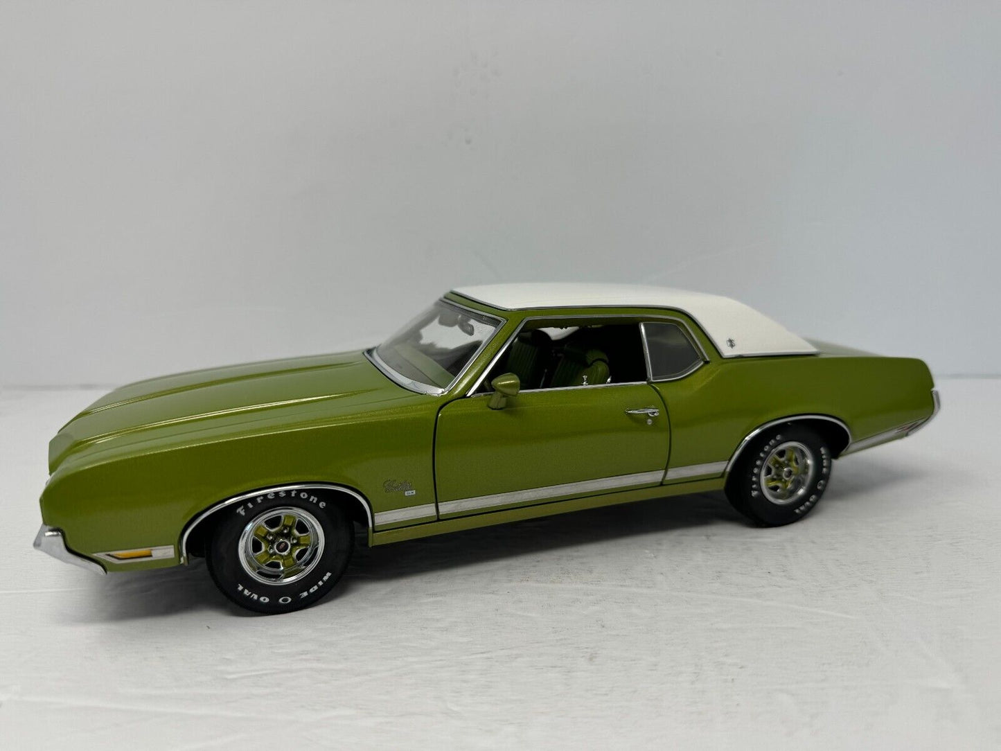 Exact Detail Replicas 1971 Oldsmobile Cutlass Supreme SX 1:18 Diecast