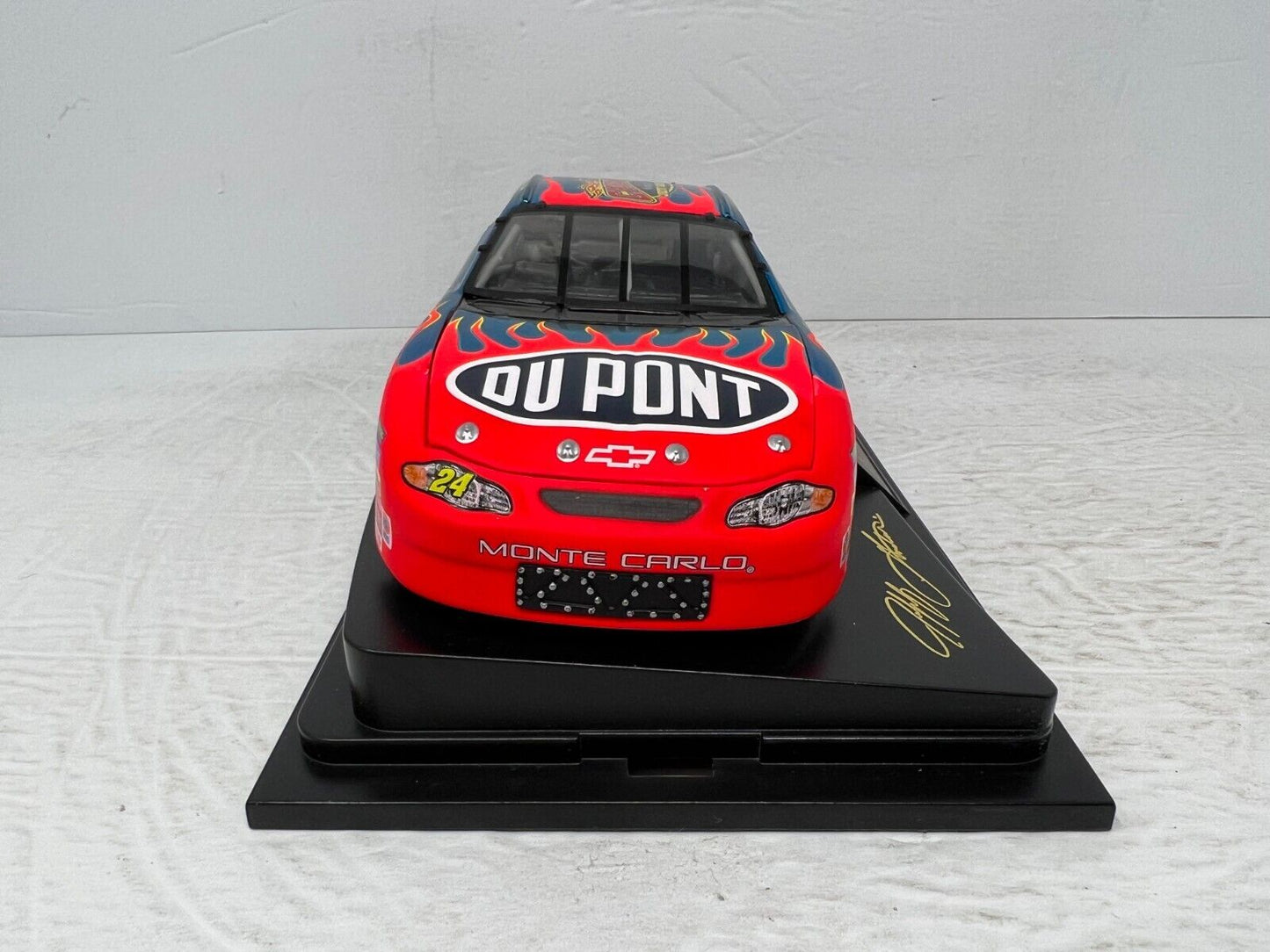 Revell Nascar #24 Jeff Gordon Dupont Winston Cup 2001 Chevy 1:24 Diecast