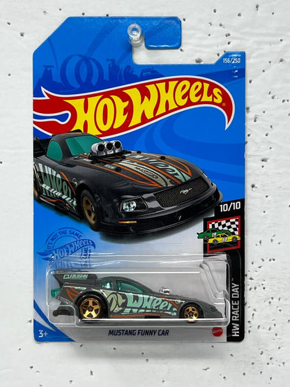 Hot Wheels Treasure Hunt HW Race Day Mustang Funny Car 1:64 Diecast