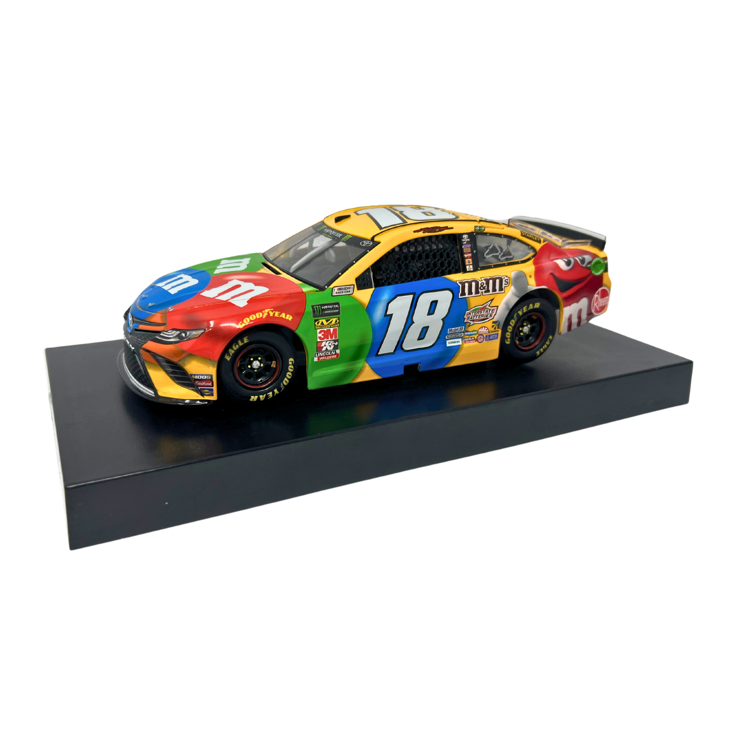 Lionel Nascar #18 Kyle Busch M&M's 2019 Toyota Camry 1:24 Diecast