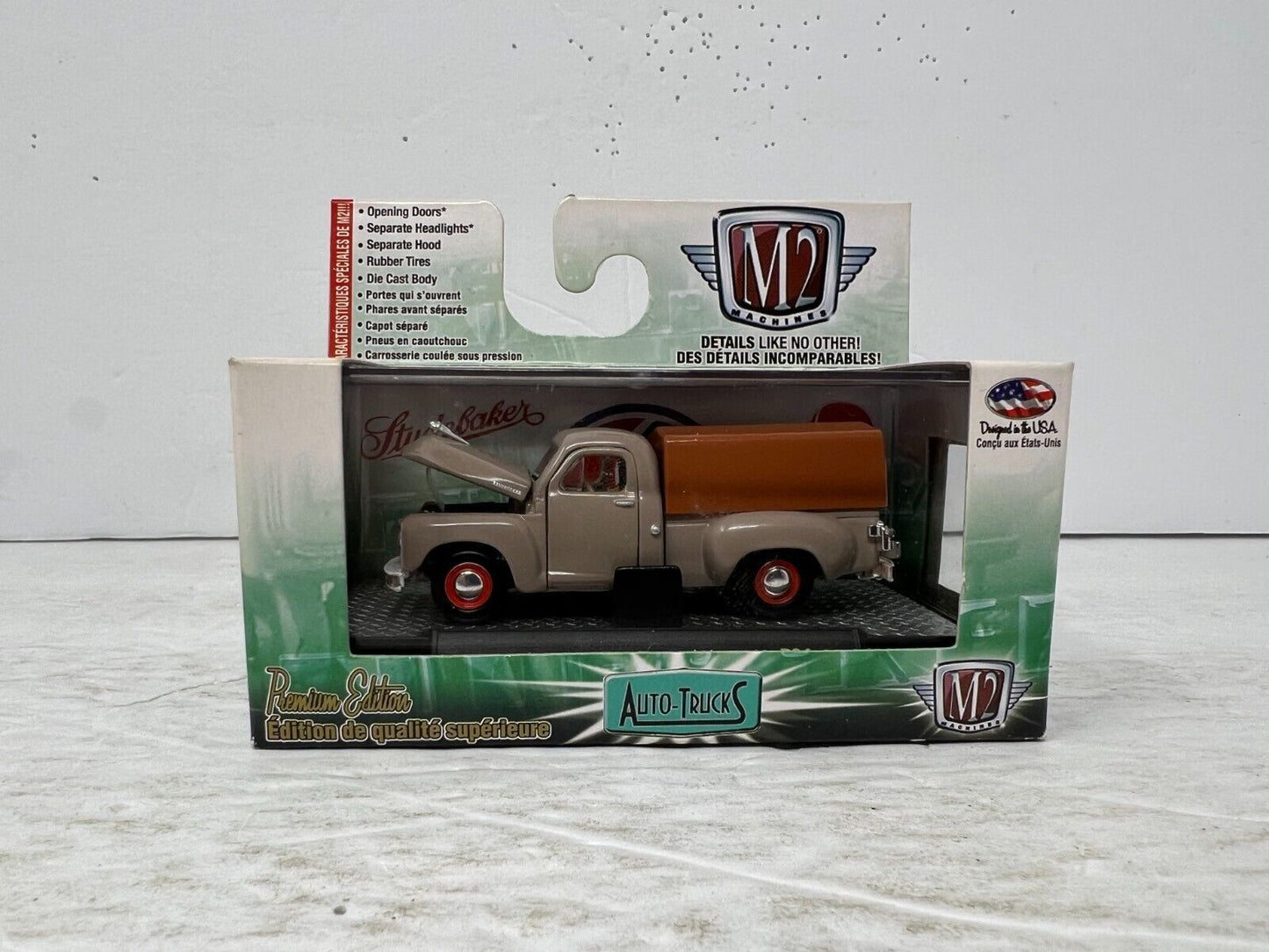 M2 Machines Auto-Trucks 1949 Studebaker 2R Truck 1:64 Diecast