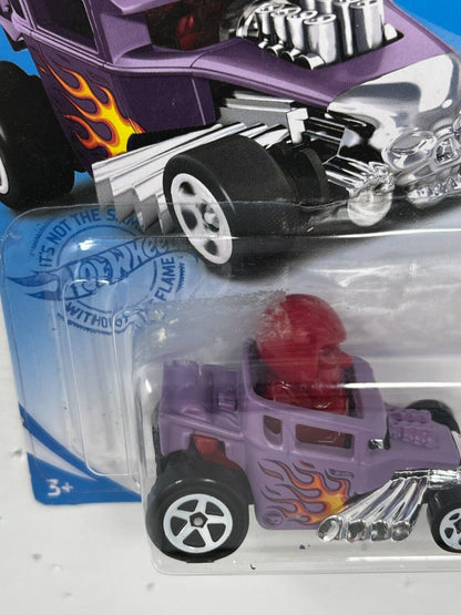 Hot Wheels Treasure Hunt Experimotors Skull Shaker 1:64 Diecast Version 2