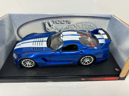 Hot Wheels 100% Dodge Viper GTS R 118 Diecast