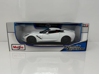 Maisto 2014 Chevrolet Corvette Stingray Z51 Special Edition 1:18 Diecast White