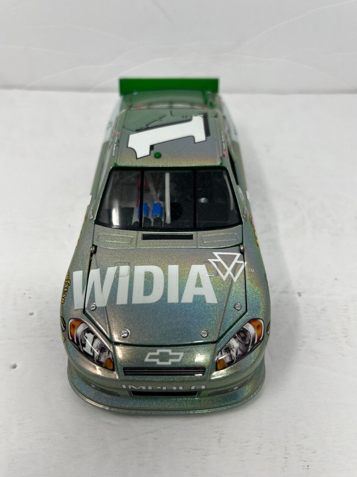 Lionel Nascar #1 Jamie McMurray WIDIA 2011 Chevy Impala Flashcoat 1:24 Diecast