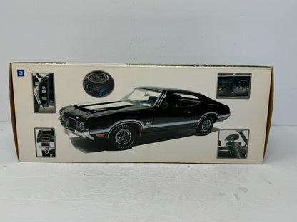 Exact Details Replicas 1971 Oldsmobile 442 W-30 1:18 Diecast