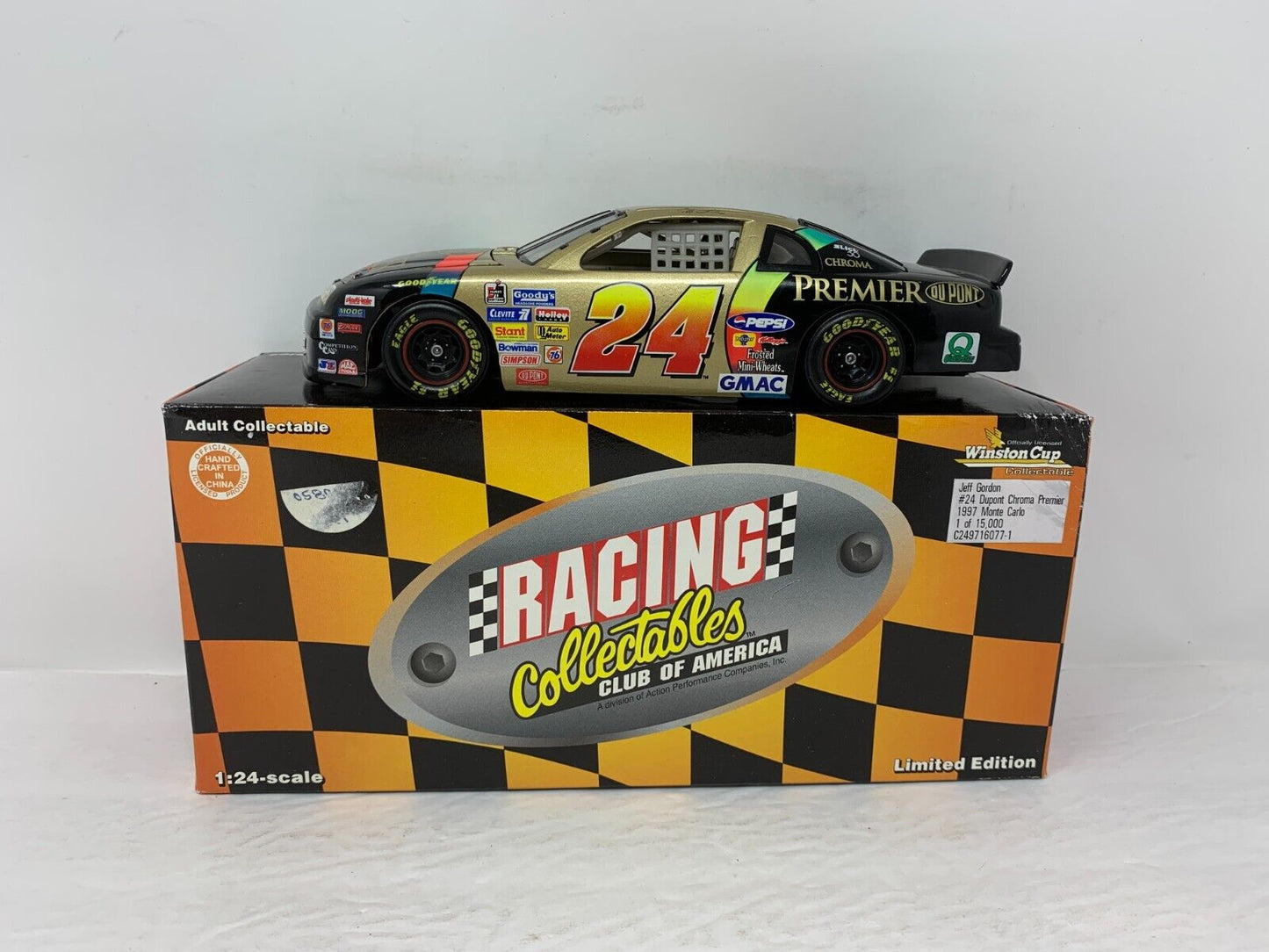 Action Nascar RCCA #24 Jeff Gordon DuPont Chroma Premier 1997 Chevy 1:24 Diecast