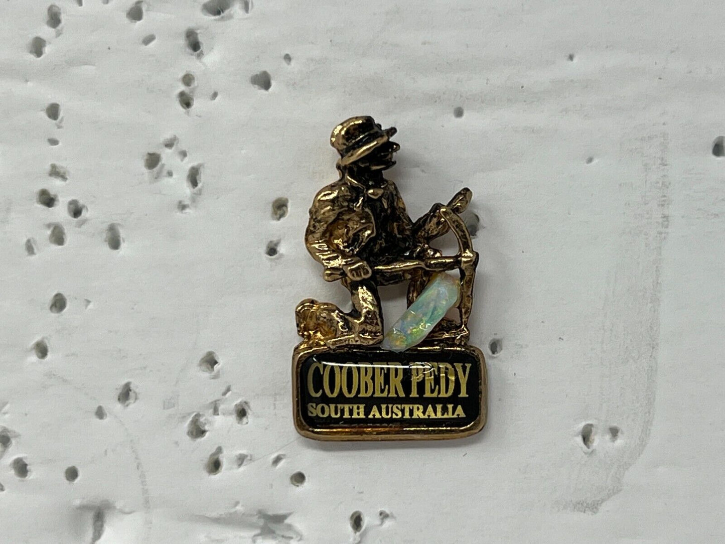 Coober Pedy South Australia Cities & States Lapel Pin CPS2