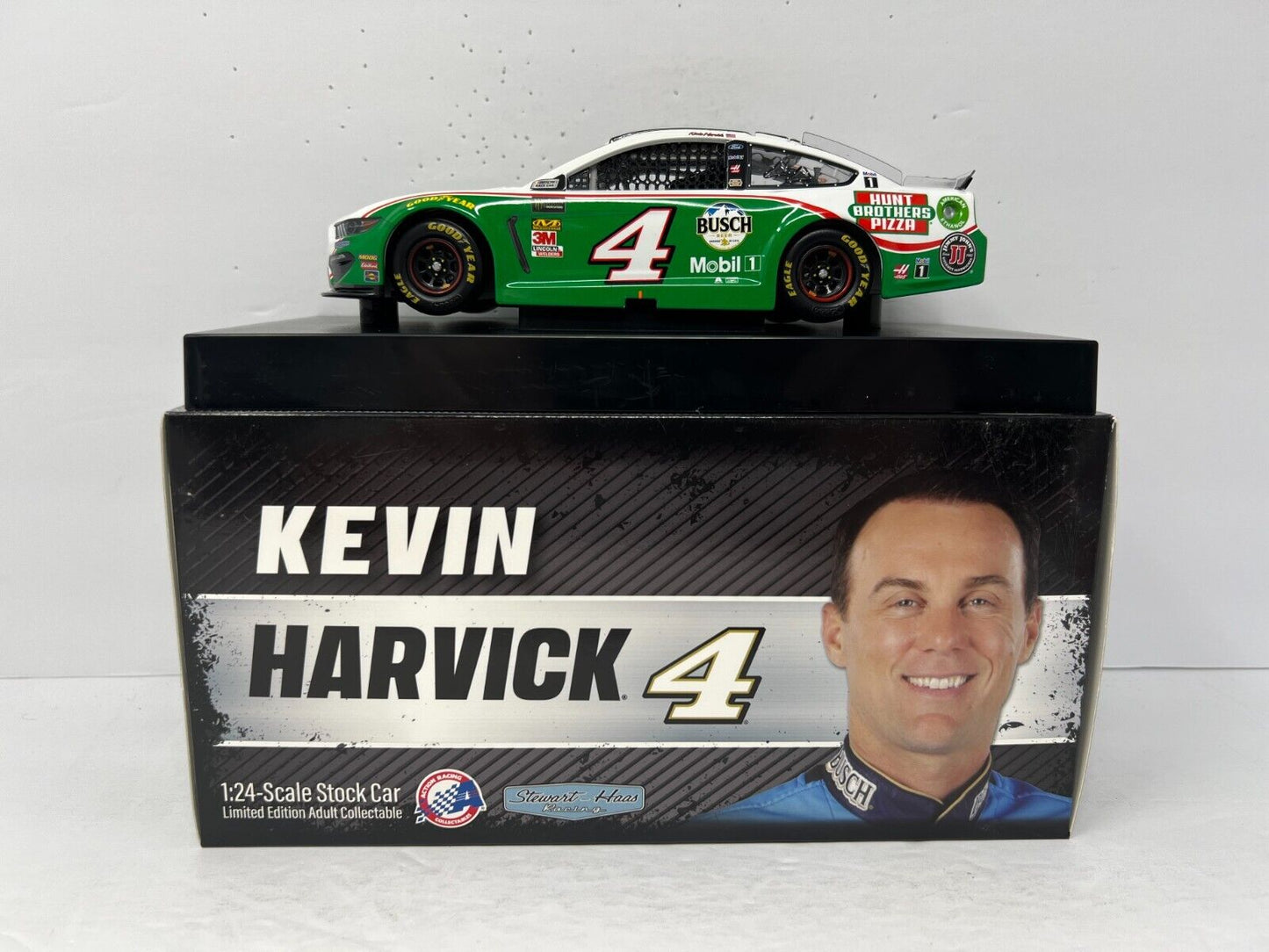 Lionel Nascar #4 Kevin Harvick Hunt Brothers Pizza 2019 Mustang 1:24 Diecast