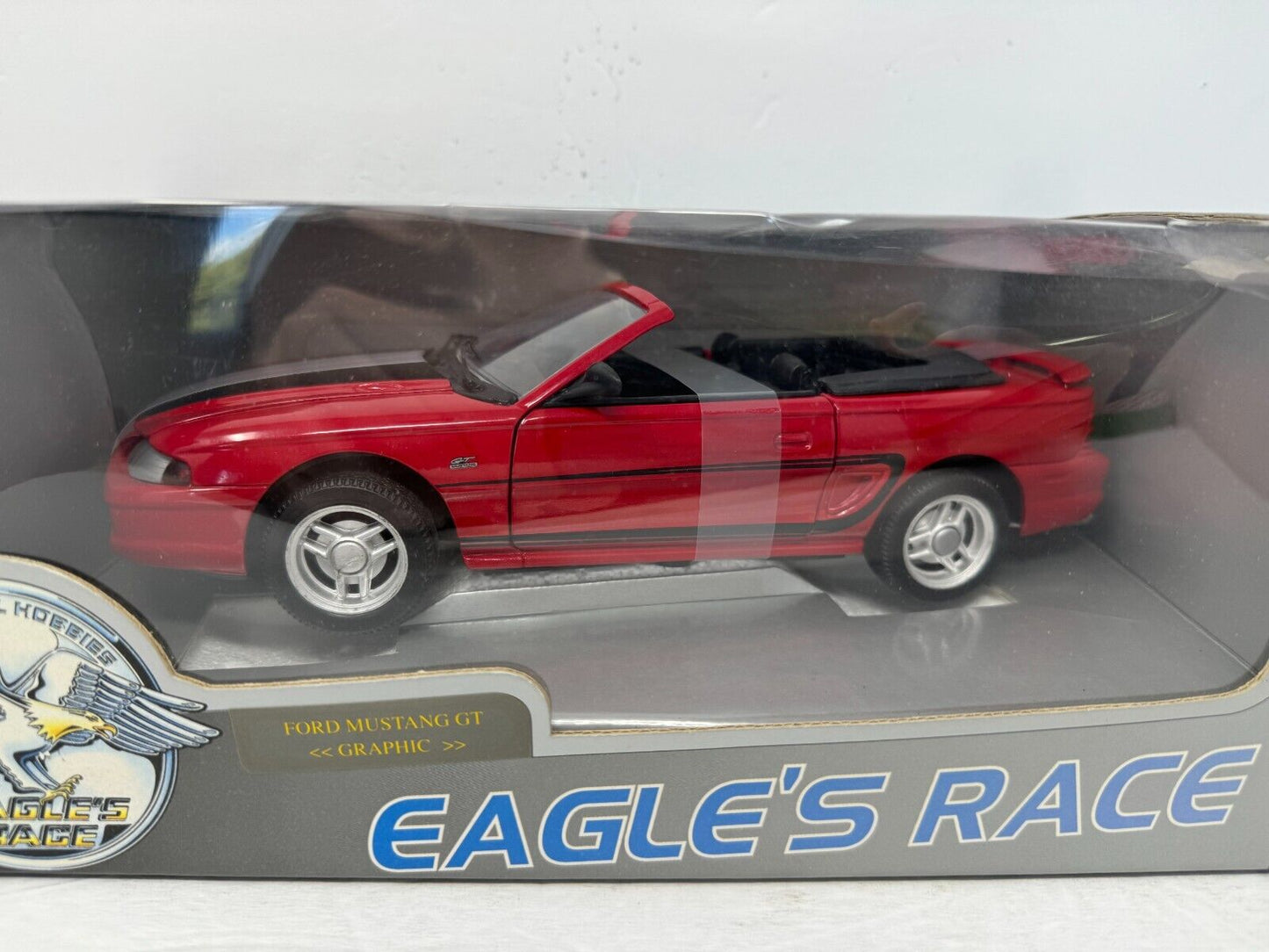 Universal Hobbies Eagle's Race 1994 Ford Mustang GT Convertible 1:18 Diecast