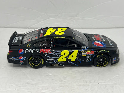 Lionel Nascar #24 Jeff Gordon Pepsi Max AARP DTEH 2013 Chevy SS 1:24 1 of 1200