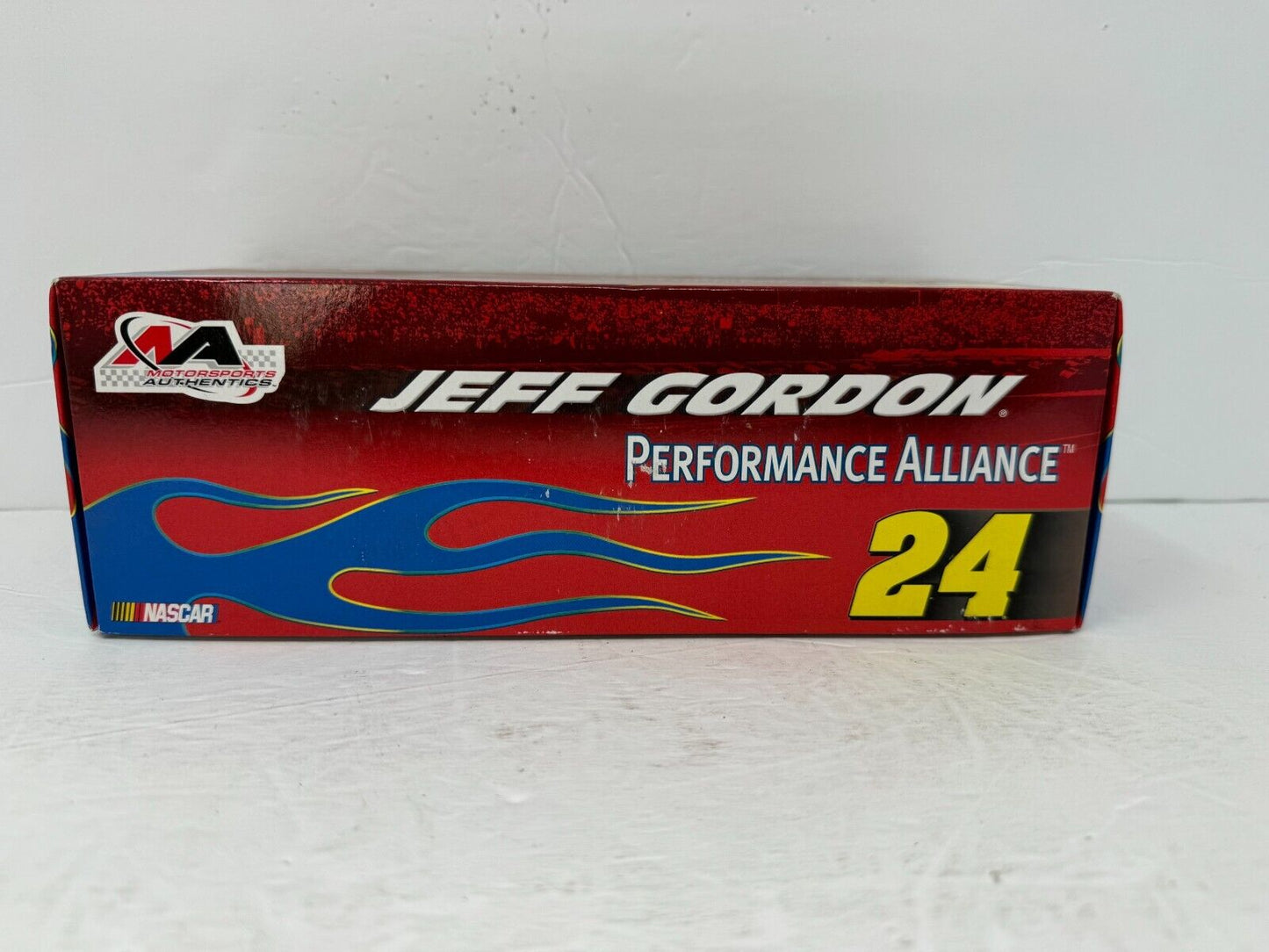 Action Nascar #24 Jeff Gordon DuPont Performance Alliance Chevy 1:24 Diecast