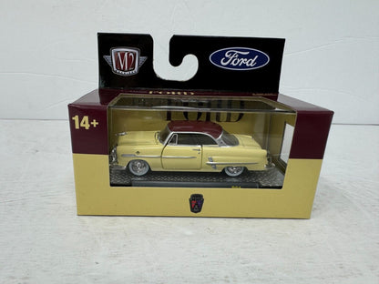 M2 Machines 1953 Ford Crestline Victoria 1:64 Diecast