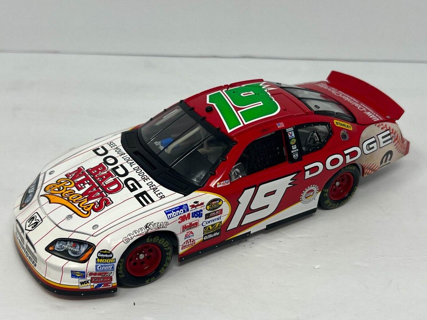 Action Nascar #19 Jeremy Mayfield Dodge Dealers (1 of 1,884#) 1:24 Diecast