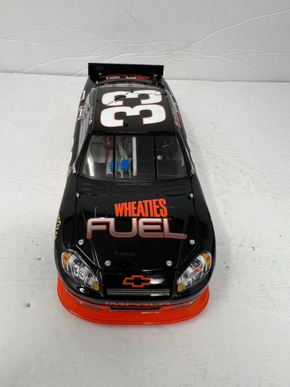 Lionel Nascar #33 Clint Bowyer Wheaties Fuel 2011 Chevy Impala 1:24 Diecast