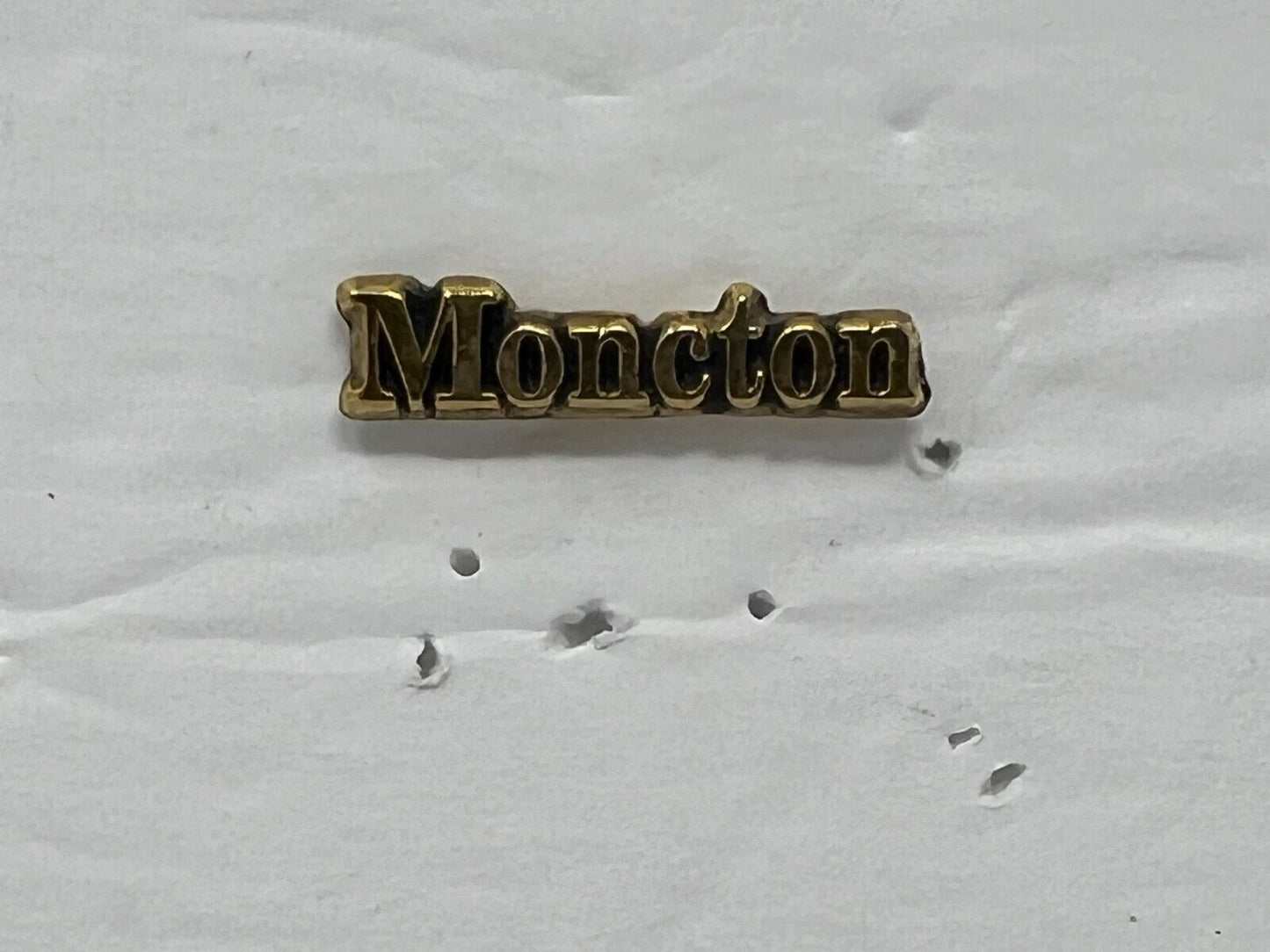 City of Moncton New Brunswick Souvenir Cities & States Lapel Pin SP6 V11