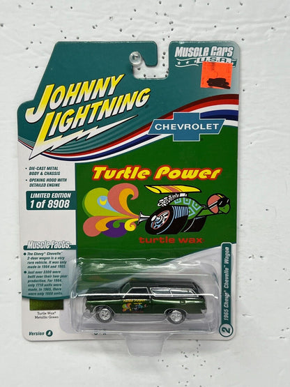 Johnny Lightning Muscle Cars USA 1965 Chevy Chevelle Wagon 1:64 Diecast Ver. A