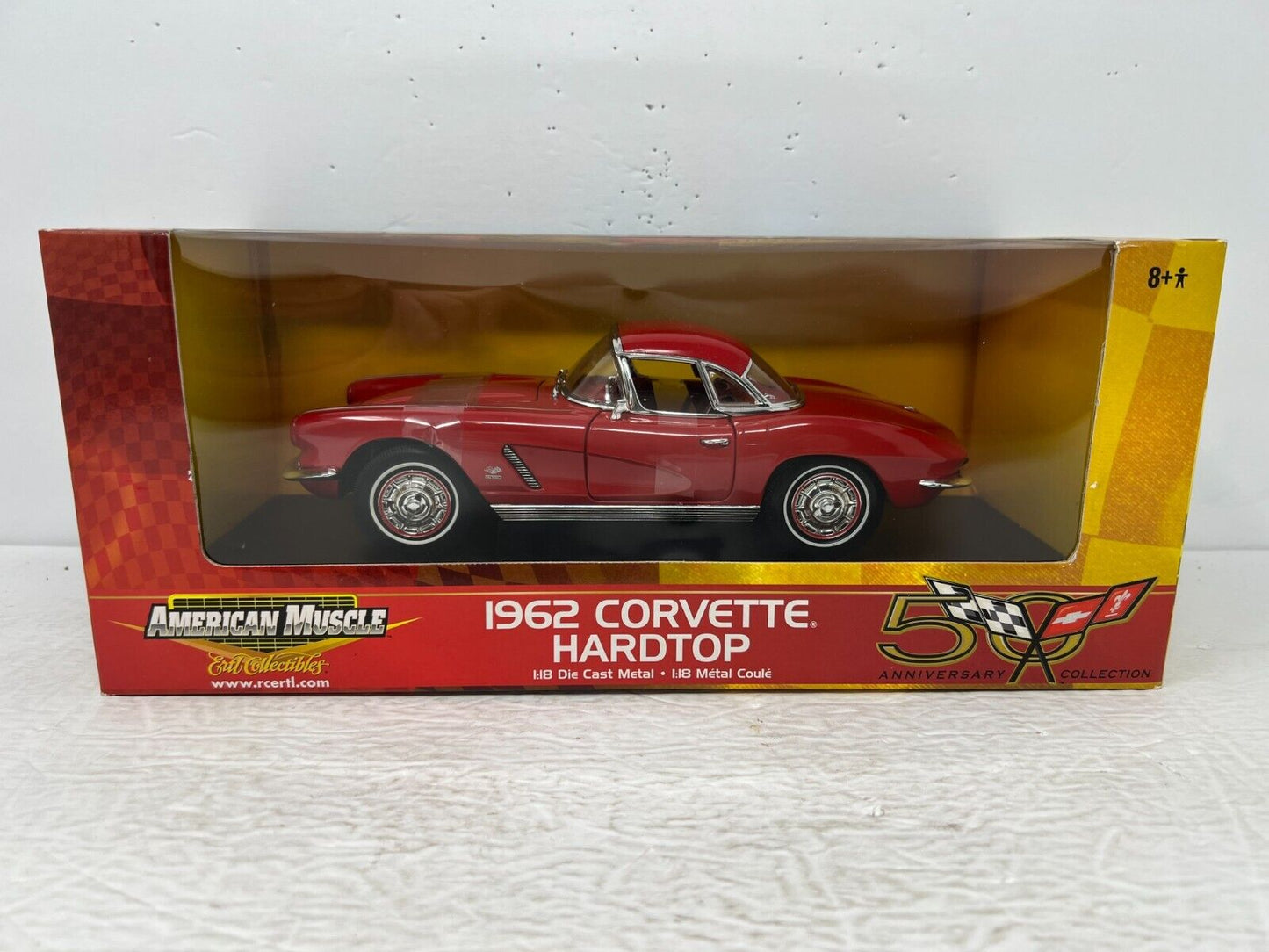 American Muscle 1962 Chevrolet Corvette Hardtop Ertl 1:18 Diecast