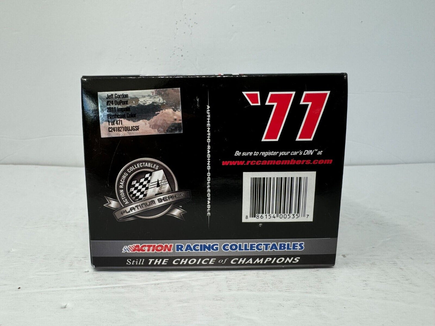 Action Nascar #24 Jeff Gordon DuPont 2011 Impala Flashcoat Color 1:24 Diecast