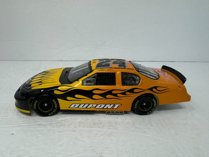 Action Nascar RCCA #24 Jeff Gordon DuPont Track Tested Monte Carlo 1:24 Diecast