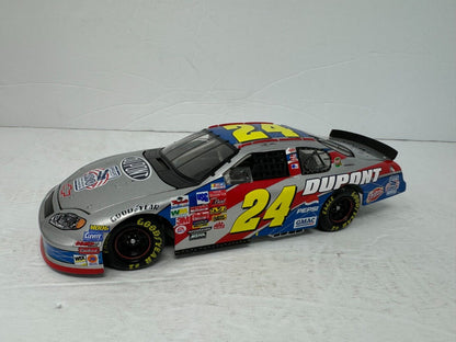 Action Nascar #24 Jeff Gordon DuPont Wright Brothers 2003 Chevy 1:24 Diecast