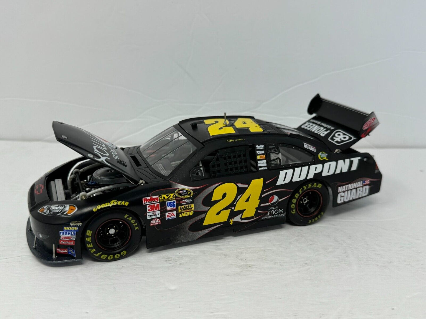 CFS Checkered Flag Sports Nascar #24 Jeff Gordon Pepsi 2010 Chevy Impala 1:24 Diecast