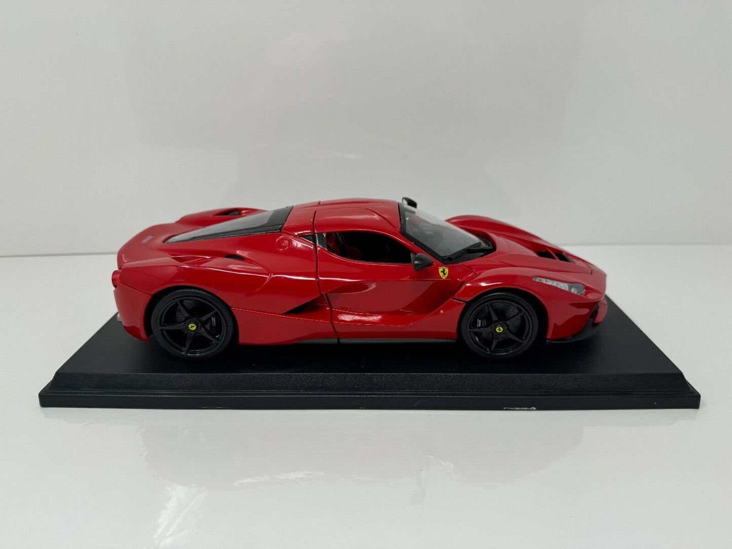 Maisto Ferrari Laferrari Special Edition 1:18 Diecast