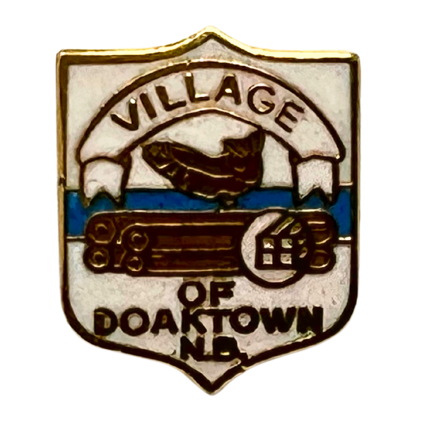 Village of Doaktown New Brunswick Souvenir Cities & States Lapel Pin SP3 V3