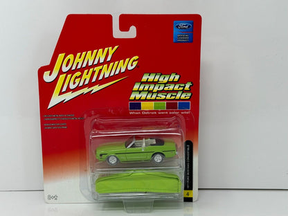 Johnny Lightning High Impact Muscle 1971 Ford Mustang Convertible 1:64 Diecast