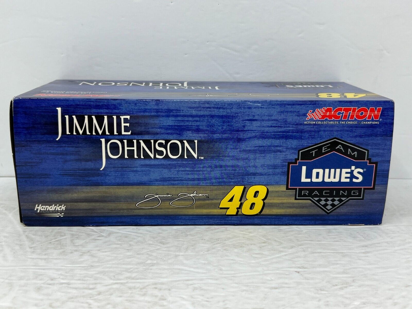 Action Nascar #48 Jimmie Johnson Lowe's GM Dealers 2004 Monte Carlo 1:24 Diecast