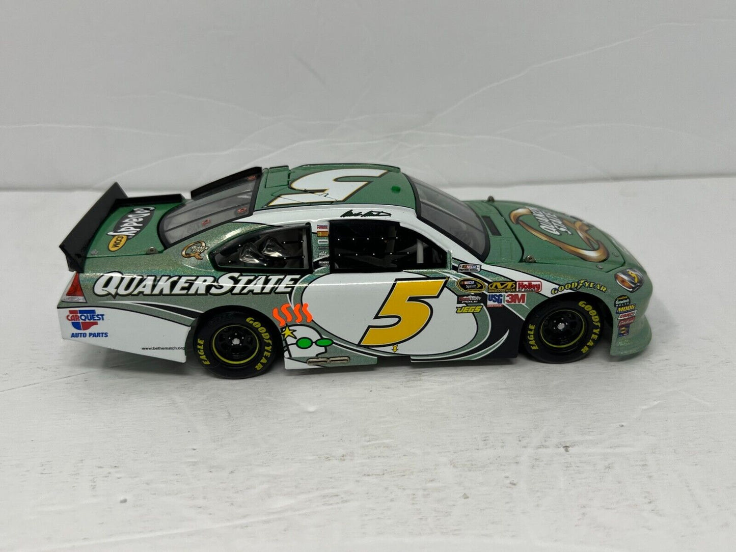 Action Nascar #5 Mark Martin Quaker State Flashcoat Color Impala 1:24 Diecast