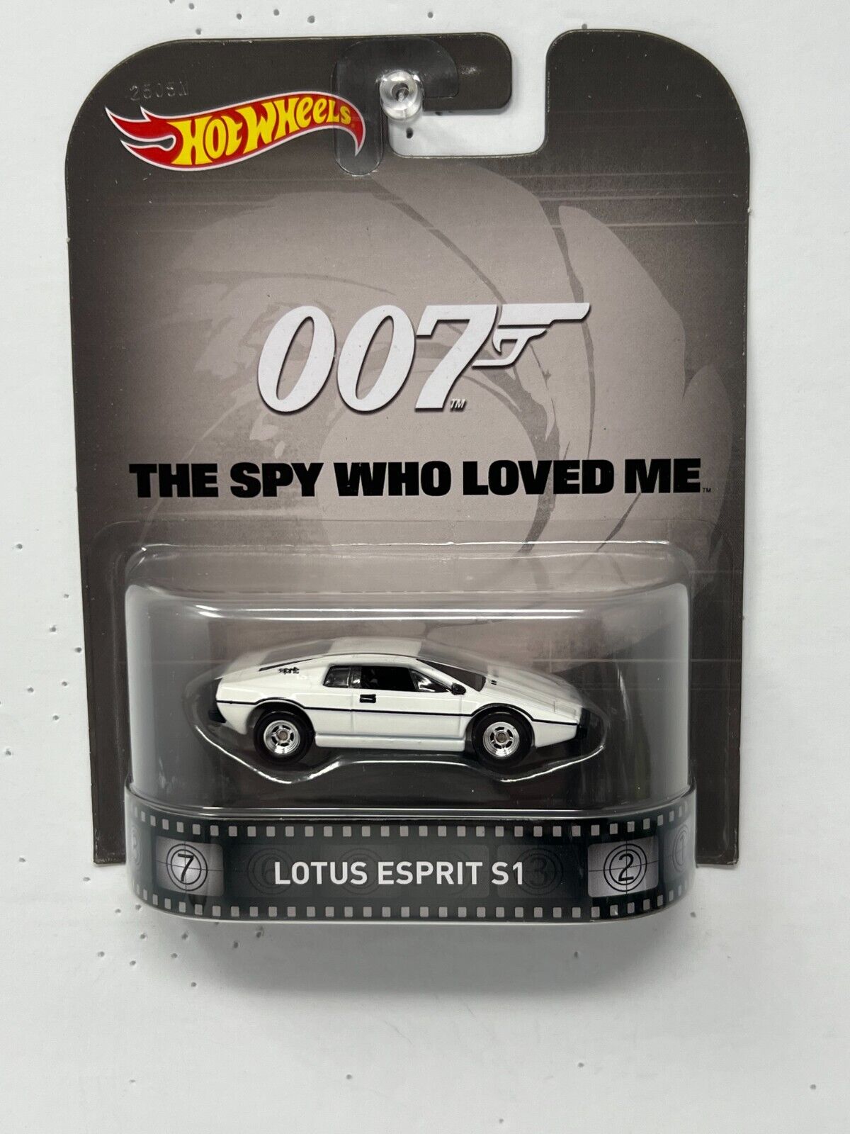 Hot Wheels Retro Entertainment 007 Spy Who Loved Me Lotus Espirit S1 164 Diecast