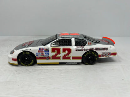 Action Nascar Bobby Allison Victory Lap 1983 Champion GM Dealers 1:24 Diecast