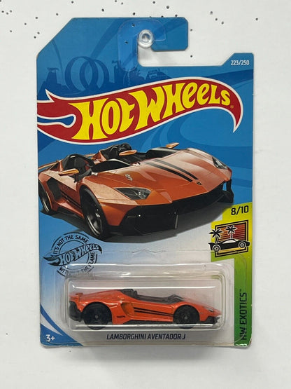 Hot Wheels HW Exotics Lamborghini Aventador J 1:64 Diecast