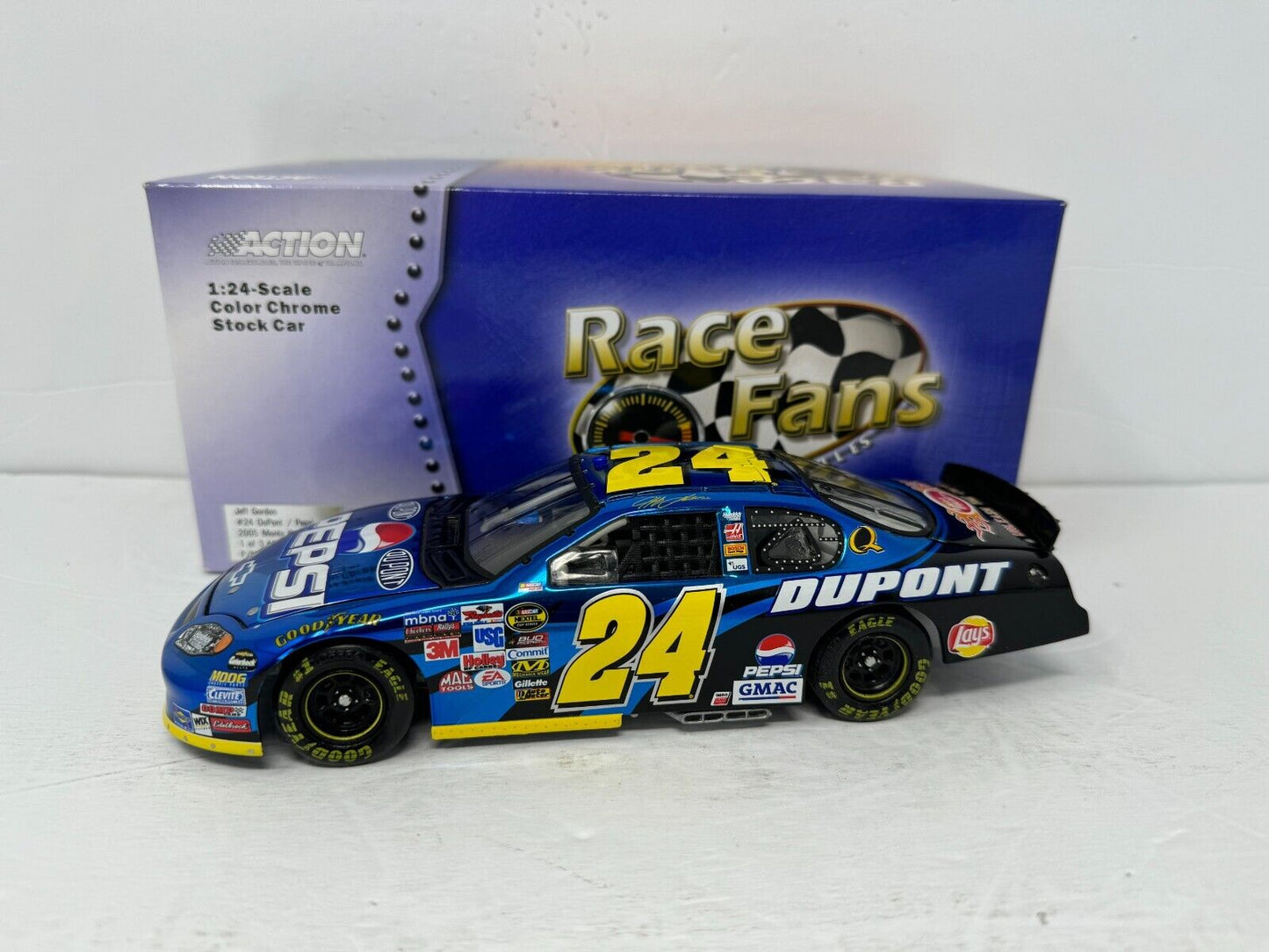 Action Nascar #24 Jeff Gordon Pepsi 2005 Monte Carlo Color Chrome 1:24 Diecast