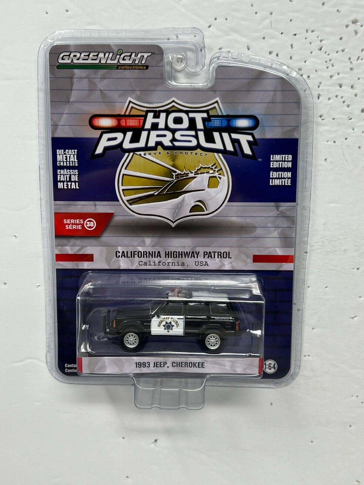 Greenlight Hot Pursuit 1993 Jeep Cherokee 1:64 Diecast