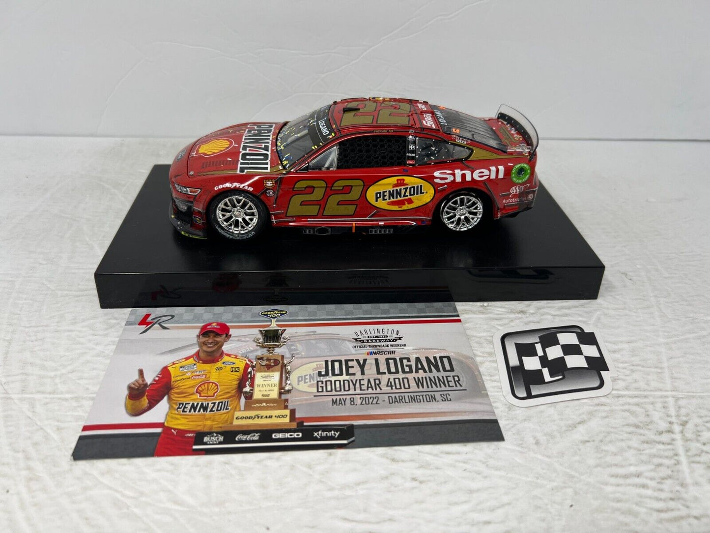 Lionel Nascar #22 Joey Logano Shell Darlington Win 2022 Mustang 1:24 Diecast