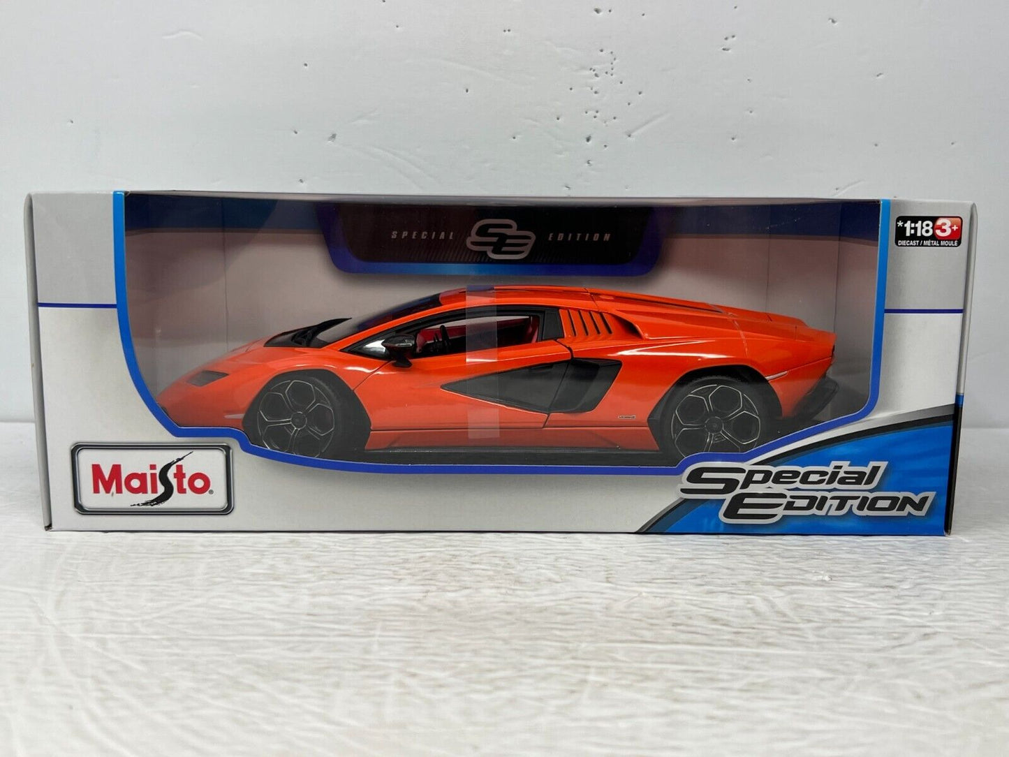 Maisto Lamborghini Countach LPI 800-4 Special Edition 1:18 Diecast