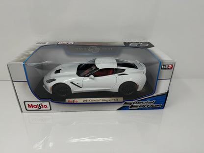 Maisto 2014 Chevrolet Corvette Stingray Z51 Special Edition 1:18 Diecast White