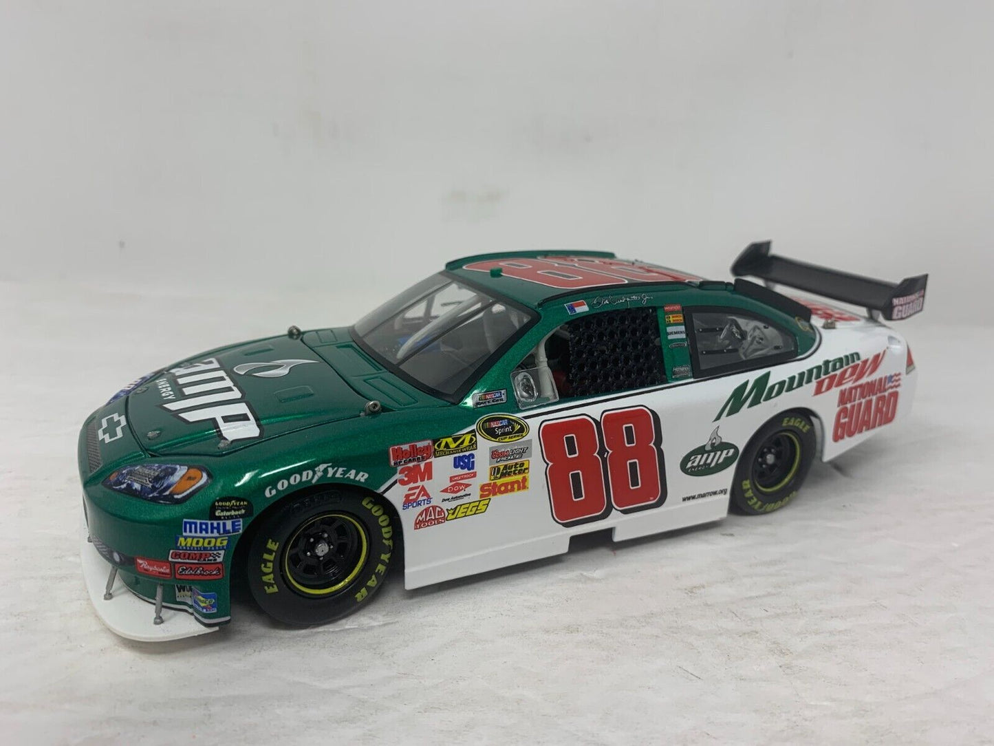 Action Nascar #88 Dale Earnhardt Jr. GM Dealers (1 of 2,508#) 1:24 Diecast