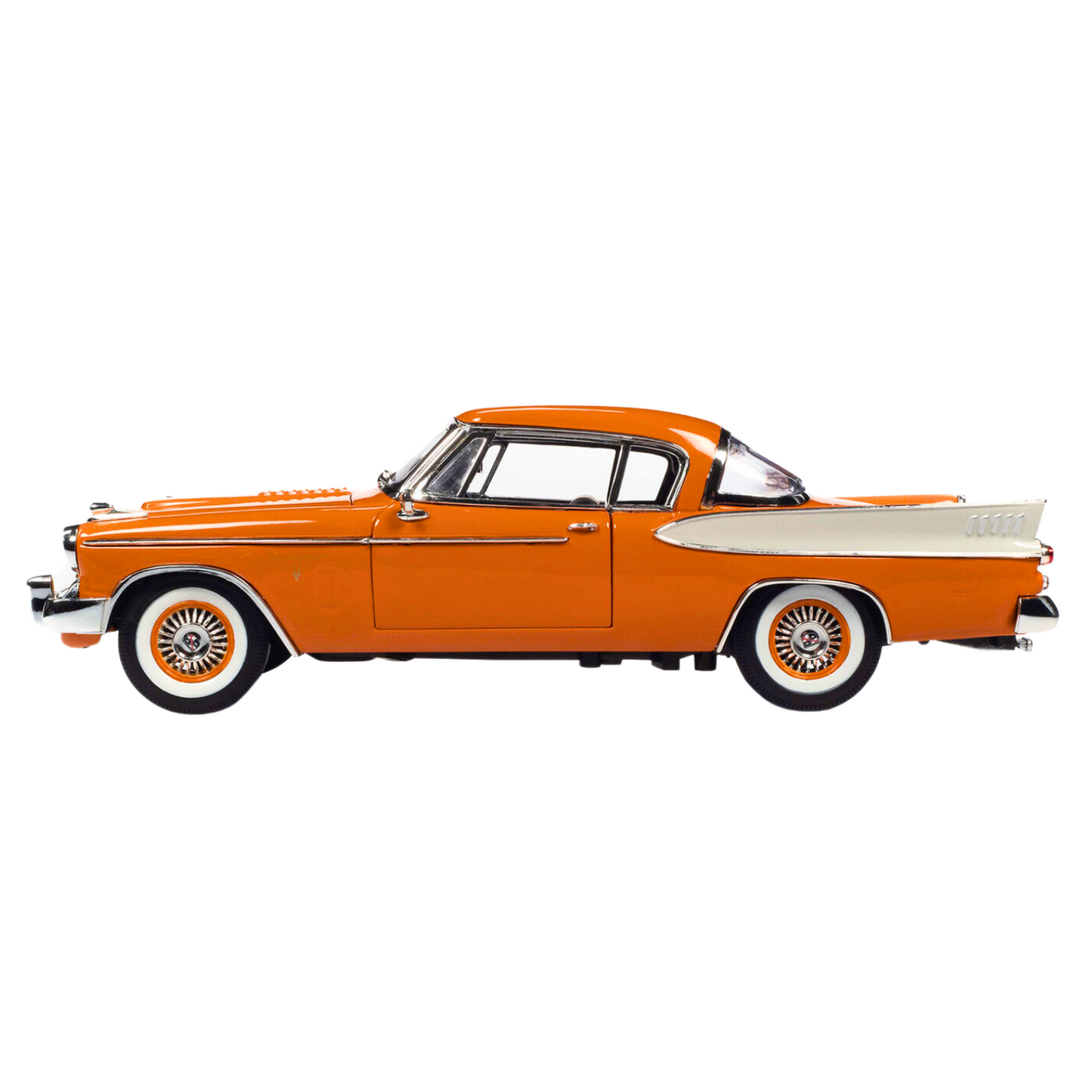 Auto World 1957 Studebaker Golden Hawk Hardtop American Muscle 1:18 Diecast