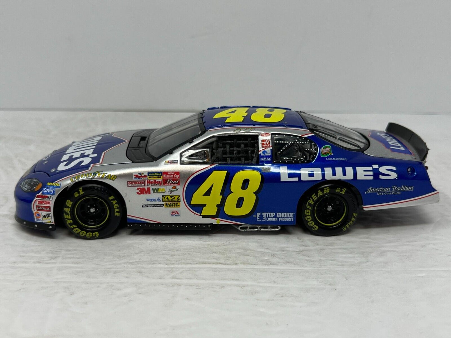 Action Nascar #48 Jimmie Johnson Lowe's GM Dealers 2004 Monte Carlo 1:24 Diecast