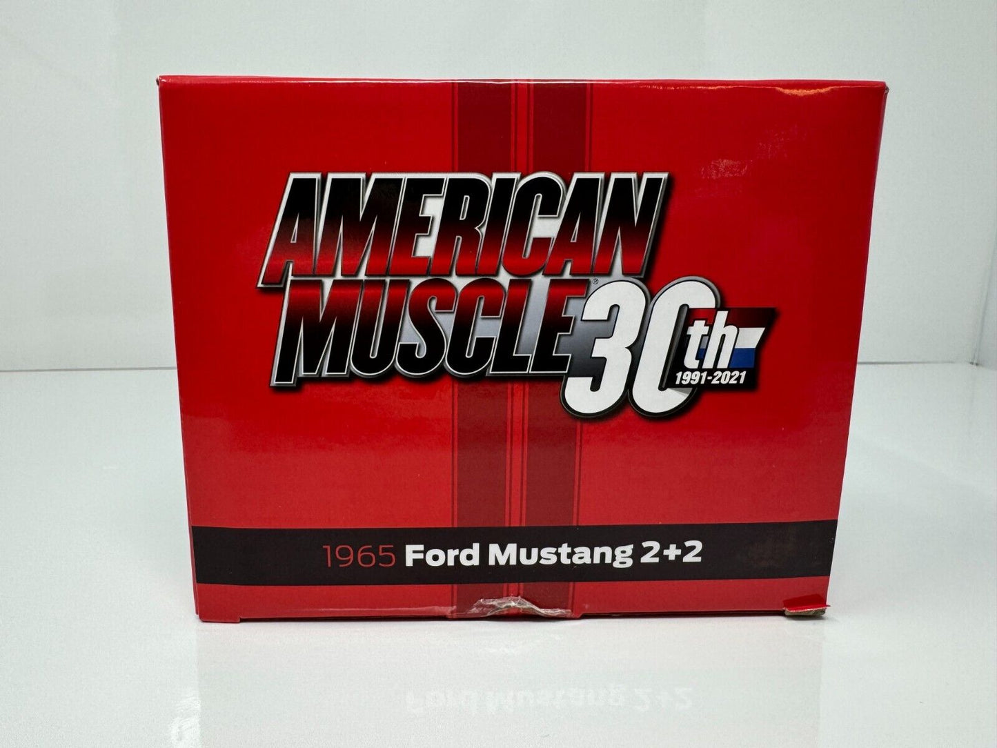 Auto World American Muscle 1965 Ford Mustang (2 + 2) 1:18 Diecast